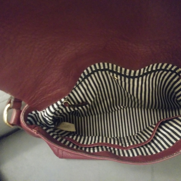 Barely worn Kate Spade purse w/ removeable strap - Picture 5 of 6